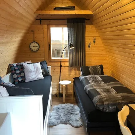 Homestay Bezauberndes Gartentiny