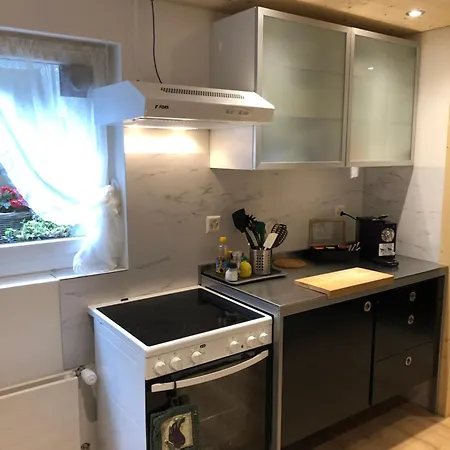 Homestay Bezauberndes Gartentiny Steffisburg