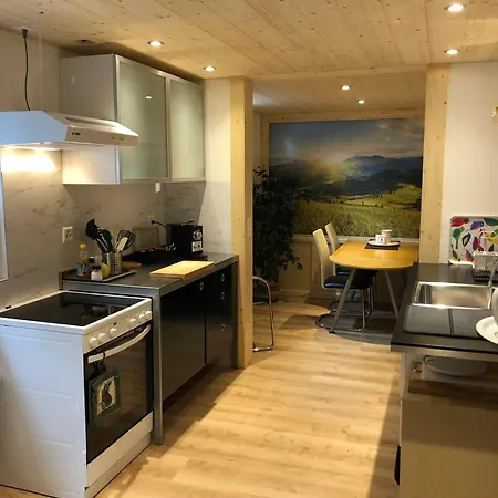 Homestay Bezauberndes Gartentiny Steffisburg