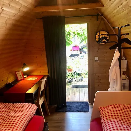 Bezauberndes Gartentiny Homestay